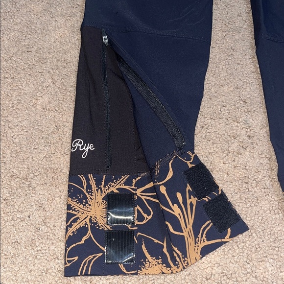Wild Rye Freyah Mountain Bike MTB Performance Pant Navy Blue Floral Lily 6 - Picture 4 of 9